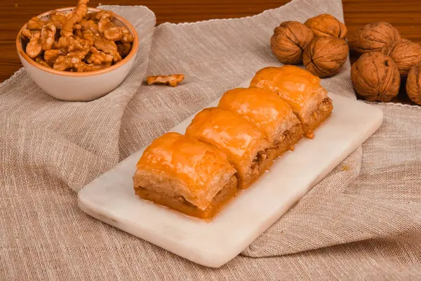 Taze Pişmiş Baklava Parçalarının Yakın Çekimi