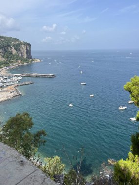 Güzel manzara ve Yunanistan 'ın Korfu adasındaki plaj.