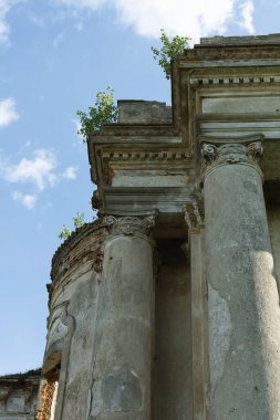 Antik Yunan tapınağının kalıntıları