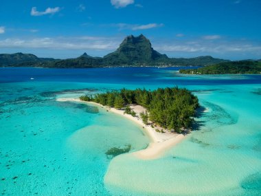 Bora Bora 'da Motu Tapu adında güzel bir ada.