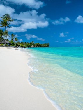 Bora Bora 'daki güzel Matira plajı