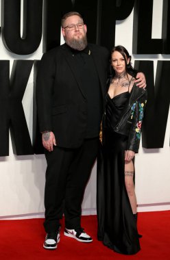 Rag 'n' Bone Man ve Zoe Bearsdall, 14 Ocak 2025 'te Londra, İngiltere' de bulunan BFI Southbank 'taki A Complete Unknown' un UK galasına katıldılar..