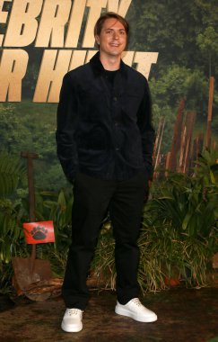 Joe Thomas, 4 Şubat 2025 'te Londra, İngiltere' de bulunan Odeon West End 'deki Ünlülerin Ayı Avı Özel Gösterimi' ne katılıyor.. 