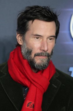 Keanu Reeves, 10 Aralık 2024 'te Londra' da Cineworld Leicester Meydanı 'nda düzenlenen 