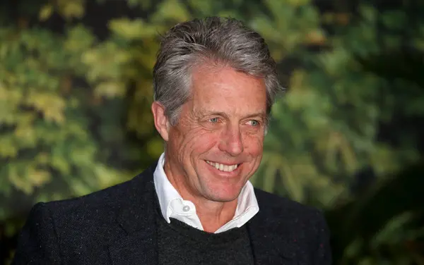 Hugh Grant, İngiltere 'nin başkenti Londra' da 3 Kasım 2024 'te Leicester Meydanı' ndaki Paddington in Peru World Premiere 'e katılır..