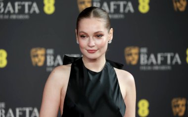 Hannah Dodd, 16 Şubat 2025 'te Londra' da Royal Festival Hall 'da 2025 BAFTA Film Ödülleri' ne katılır..