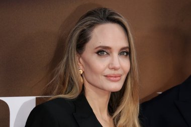 Angelina Jolie, 18 Ekim 2024 'te İngiltere' nin başkenti Londra 'da düzenlenen 68. BFI Londra Film Festivali sırasında Maria Manşet Galasına katılır..