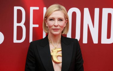 Cate Blanchett, İngiltere 'nin başkenti Londra' da bulunan The Royal Festival Hall 'da düzenlenen 68. BFI Londra Film Festivali sırasında düzenlenen Bildirimci özel etkinlik gösterimine katılır..