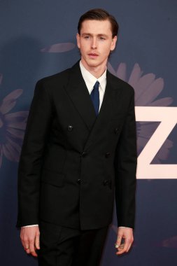 Harris Dickinson, İngiltere 'nin başkenti Londra' daki Royal Festival Hall 'da düzenlenen 68. BFI Londra Film Festivali' nin açılış galası sırasında Blitz World Premiere 'e katılır..