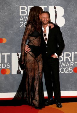 Davina McCall, BRIT Ödülleri 2025 Kıtalararası Otel Londra O2 'de 01 Mart 2025' te Londra, İngiltere 'de katılmaktadır..