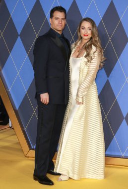 Henry Cavill ve Natalie Viscuso 24 Ocak 2024 'te Londra, İngiltere' de bulunan Odeon Luxe Leicester Meydanı 'nda Argylle' in dünya prömiyerine katıldılar..