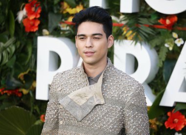 Maxime Bouttier, 7 Eylül 2022 'de Londra' da Odeon Luxe Leicester Meydanı 'nda Cennete Bilet Dünya Premiere' ine katılır..