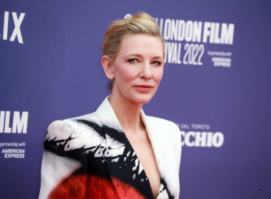 Cate Blanchett, 15 Ekim 2022 'de Londra' daki The Royal Festival Hall 'da düzenlenen 66. BFI Londra Film Festivali sırasında Guillermo Del Toro' nun dünya prömiyerine katılır.. 
