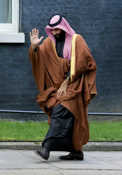 Suudi Veliaht Prens Muhammed bin Salman, 7 Mart 2018 'de İngiltere' nin başkenti Londra 'da Downing Caddesi 10 numarada toplanacak..