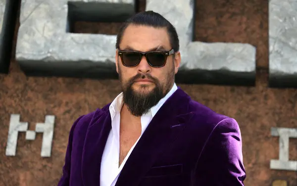 Jason Momoa 30 Mart 2025 'te Londra' da Cineworld Leicester Meydanı 'nda düzenlenen A Minecraft filminin dünya prömiyerine katılır..