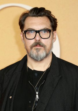 Joe Wright, 7 Aralık 2021 'de Londra, İngiltere' de bulunan Odeon Luxe Leicester Meydanı 'ndaki Cyrano' nun İngiltere prömiyerine katılır..