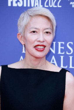 Theresa Park, Londra 'daki The Royal Festival Hall' da düzenlenen 66. BFI Londra Film Festivali sırasında Bones & All galasına katılmıştır.. 