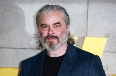 Trystan Gravelle, 4 Nisan 2024 'te Londra, İngiltere' deki Radyoaktif Serpinti 'nin özel gösterimine katıldı.. 