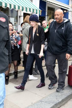 Taylor Swift 22 Mart 2011 'de Londra, İngiltere' de görüldü..