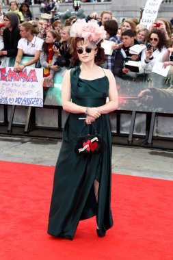 Helena Bonham Carter, Harry Potter ve Ölümcül Cadılar Bayramı Bölüm 2 'nin dünya prömiyerinde 7 Temmuz 2011' de Londra, İngiltere 'de Trafalgar Meydanı' nda.