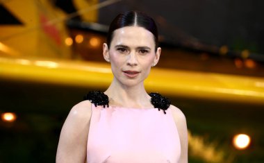 Hayley Atwell, 15 Mayıs 2025 'te Londra, İngiltere' deki Leicester Meydanı 'nda düzenlenen The Final Reckoning Global Premiere' e katılıyor..