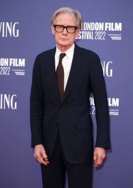 Bill Nighy, 9 Ekim 2022 'de İngiltere' deki The Royal Festival Hall 'da Yaşam' ın ilk gösterimine katılır..