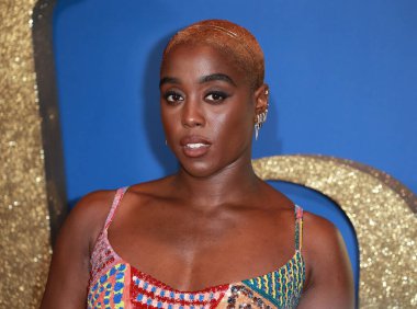 Lashana Lynch, 5 Ekim 2022 'de Londra, İngiltere' de bulunan Royal Festival Hall 'da düzenlenen Londra Film Festivali' nde Roald Dahl 'ın 