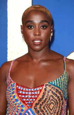 Lashana Lynch, 5 Ekim 2022 'de Londra, İngiltere' de bulunan Royal Festival Hall 'da düzenlenen Londra Film Festivali' nde Roald Dahl 'ın 