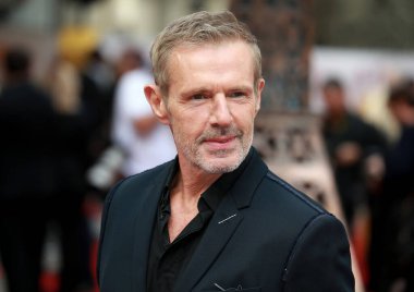 Lambert Wilson, 25 Eylül 2022 'de Londra' daki Bayan Harris Paris 'e gider..