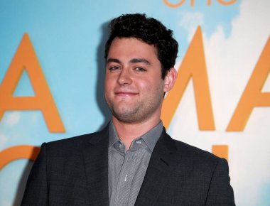 Truman Hanks, 16 Aralık 2022 'de Londra, İngiltere' de bulunan Corinthia Oteli 'ndeki Otto adlı bir adama katıldı..