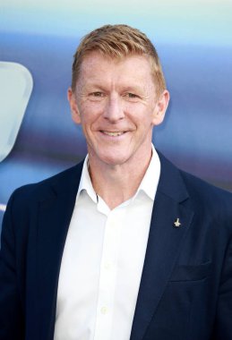 Binbaşı Tim Peake 14 Haziran 2022 'de Londra, İngiltere' deki Işıkyılı İngiliz film galasına katılır..  