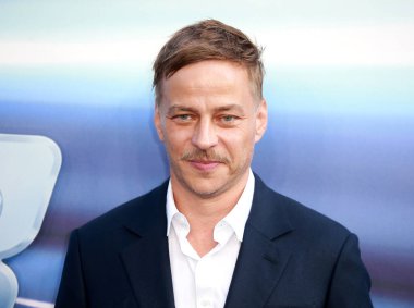 Tom Wlaschiha, 14 Haziran 2022 'de Londra, İngiltere' deki Işıkyılı film galasına katılır..  
