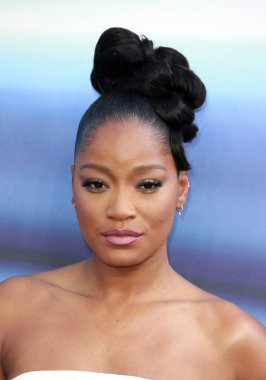Keke Palmer, 14 Haziran 2022 'de Londra, İngiltere' deki Işıkyılı film galasına katılır..  