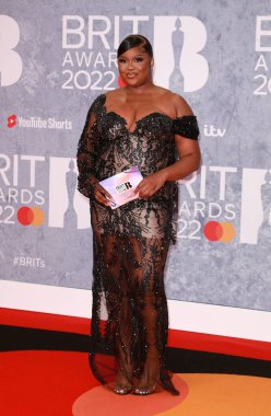 Nella Rose, 2022 BRIT Ödülleri 'ne 8 Şubat 2022' de Londra, İngiltere 'deki The O2 Arena' da katılmıştır..