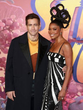 Jake Gyllenhaal ve Gabrielle Union 17 Kasım 2022 'de Londra, İngiltere' de bulunan Cineworld Leicester Meydanı 'nda düzenlenen Yabancı Dünya' nın İngiltere prömiyerine katıldılar..