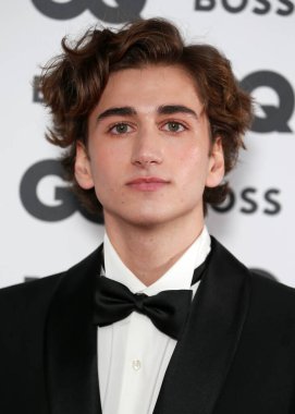 Sebastian Croft, 16 Kasım 2022 'de İngiltere' de Yılın GQ Erkek Ödülleri 'ne katılır..