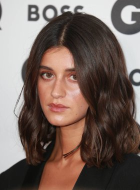 Anya Chalotra, 16 Kasım 2022 'de İngiltere' de Yılın GQ Erkek Ödülleri 'ne katılır..