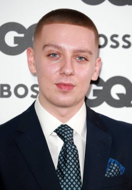Aitch, 16 Kasım 2022 'de İngiltere' de Yılın GQ Erkek Ödülleri 'ne katılır..