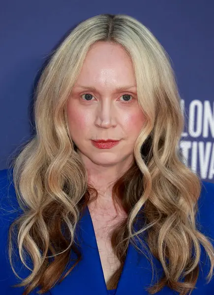 Gwendoline Christie, 10 Ekim 2022 'de İngiltere' nin başkenti Londra 'daki Southbank Centre' da The Son UK galasına katılır..