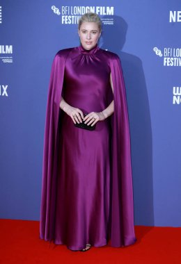Greta Gerwig, İngiltere Kraliyet Festivali Salonu 'ndaki Beyaz Gürültü' nün galasına 6 Ekim 2022 'de Londra, İngiltere' de katılır..