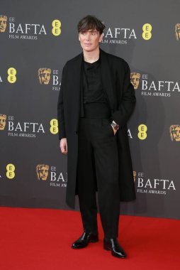 Cillian Murphy, 18 Şubat 2024 'te Londra' daki Royal Festival Hall 'da düzenlenen 2024 EE BAFTA Film Ödülleri' ne katılmıştır..