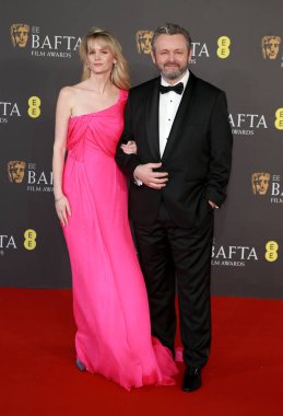 Anna Lundberg ve Michael Sheen, 18 Şubat 2024 'te Londra' daki Royal Festival Hall 'da düzenlenen 2024 EE BAFTA Film Ödülleri' ne katıldılar..