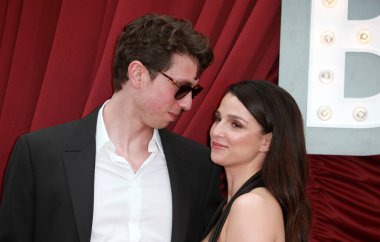 Jamie Bogyo ve Marisa Abela, Odeon Luxe Leicester Meydanı 'ndaki Back To Black' in dünya prömiyerine 8 Nisan 2024 'te Londra' da katıldılar..