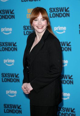Bryce Dallas Howard, 4 Haziran 2025 tarihinde Londra, İngiltere 'de bulunan Barbican Centre' da yapılan Derin Kapaklı Dünya Prömiyeri 'ne katılmıştır..