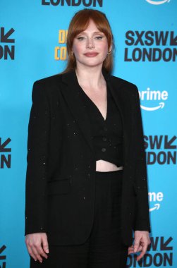 Bryce Dallas Howard, 4 Haziran 2025 tarihinde Londra, İngiltere 'de bulunan Barbican Centre' da yapılan Derin Kapaklı Dünya Prömiyeri 'ne katılmıştır..