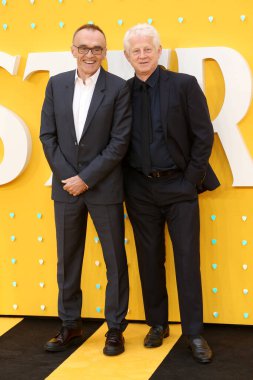 Danny Boyle ve Richard Curtis, 18 Haziran 2019 'da Londra, İngiltere' deki Odeon Luxe Leicester Meydanı 'nda yapılan 