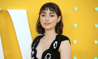 Ellise Chappell, İngiltere 'nin Odeon Luxe Leicester Meydanı' ndaki dünkü galasına 18 Haziran 2019 'da Londra, İngiltere' de katılmıştır.. 