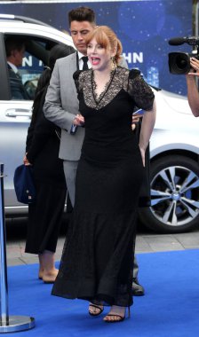 Bryce Dallas Howard, 20 Mayıs 2019 'da Londra, İngiltere' deki Odeon Leicester Meydanı 'ndaki Rocketman UK Premiere' e katılır..