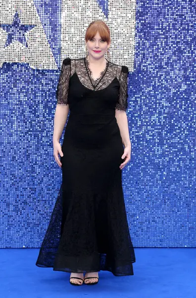 Bryce Dallas Howard, 20 Mayıs 2019 'da Londra, İngiltere' deki Odeon Leicester Meydanı 'ndaki Rocketman UK Premiere' e katılır..