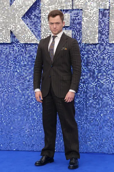 Taron Egerton, 20 Mayıs 2019 'da Londra, İngiltere' deki Odeon Leicester Meydanı 'ndaki Rocketman UK galasına katılır..